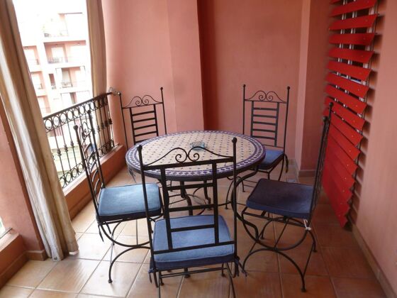 Spacious appartement for 4 ppl. with shared pool at Marrakech