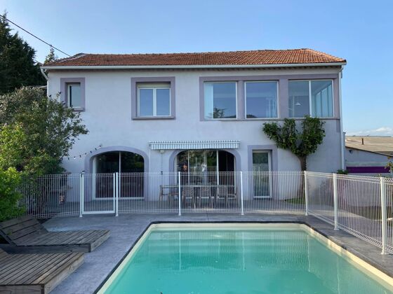 Villa per 10 pers. con piscina, jacuzzi e spa a Saint-Privat-des-Vieux