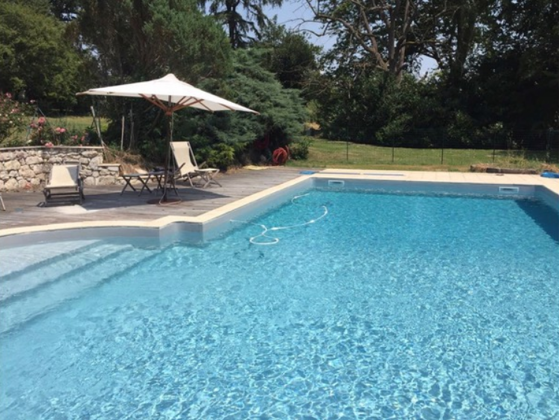 Villa für 21 Pers. mit Schwimmbad und Terrasse in Villeneuve-sur-Lot