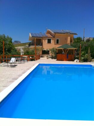 Villa per 11 pers. con piscina, terrazza e balcone a Bompensiere