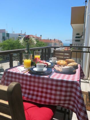 Nice appartement 500 m away from the beach for 5 ppl. at Nazaré