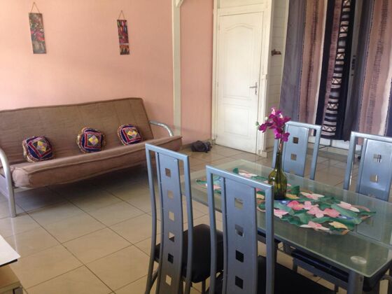 Studio 600 m away from the beach for 2 ppl. with sea view at Le Gosier