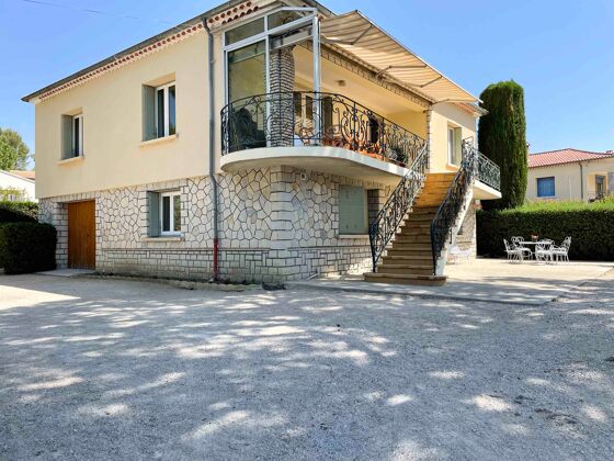 Villa für 12 Pers. mit Schwimmbad, Garten und Terrasse in Sablet