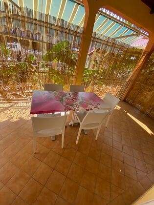 Appartement 2 km away from the beach for 6 ppl. with shared pool