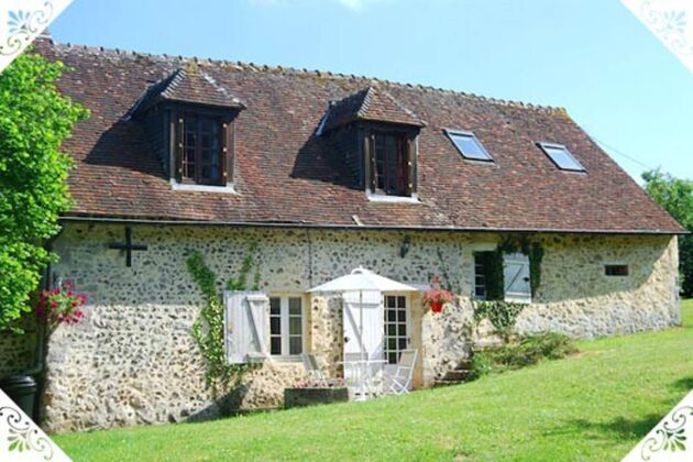 Großes Haus für 10 Pers. mit Garten und Terrasse in Perche-en-Nocé