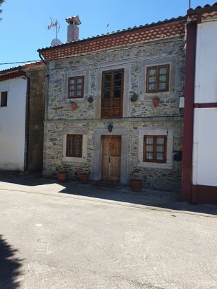Amazing house 5 km away from the beach for 10 ppl. at Cudillero