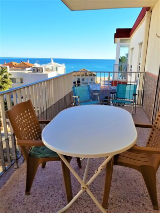50 m away from the beach! Amazing appartement for 6 ppl. with sea view