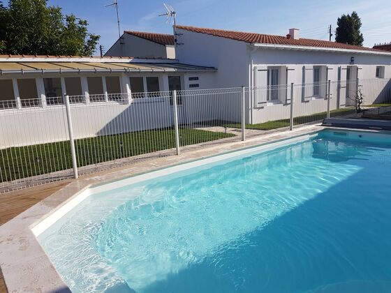 Nice appartement 500 m away from the beach for 2 ppl. with shared pool