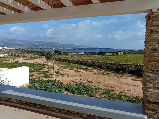 Apartamento a 1 km de la playa para 8 pers. con jardín en Antiparos