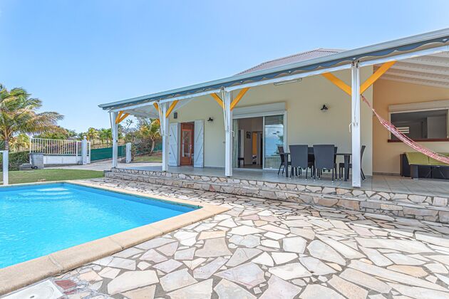 Spacious villa 4 km away from the beach for 6 ppl. with swimming-pool