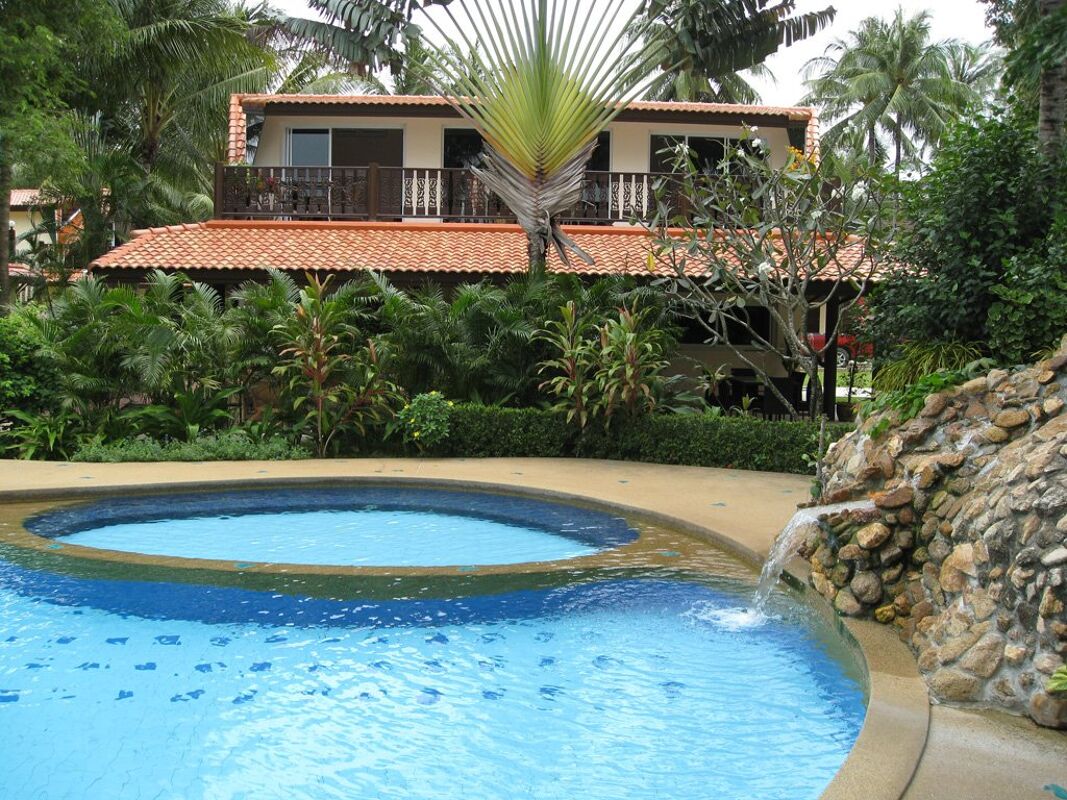 Vista a la piscina Casa Koh Samui