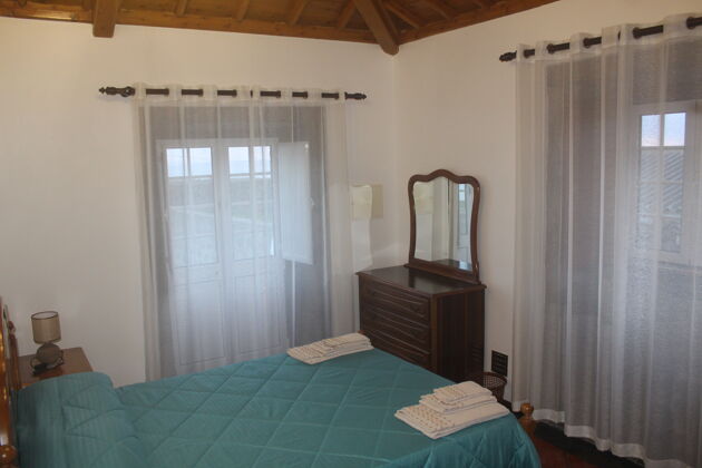 House 1 km away from the beach for 5 ppl. with jacuzzi and sea view