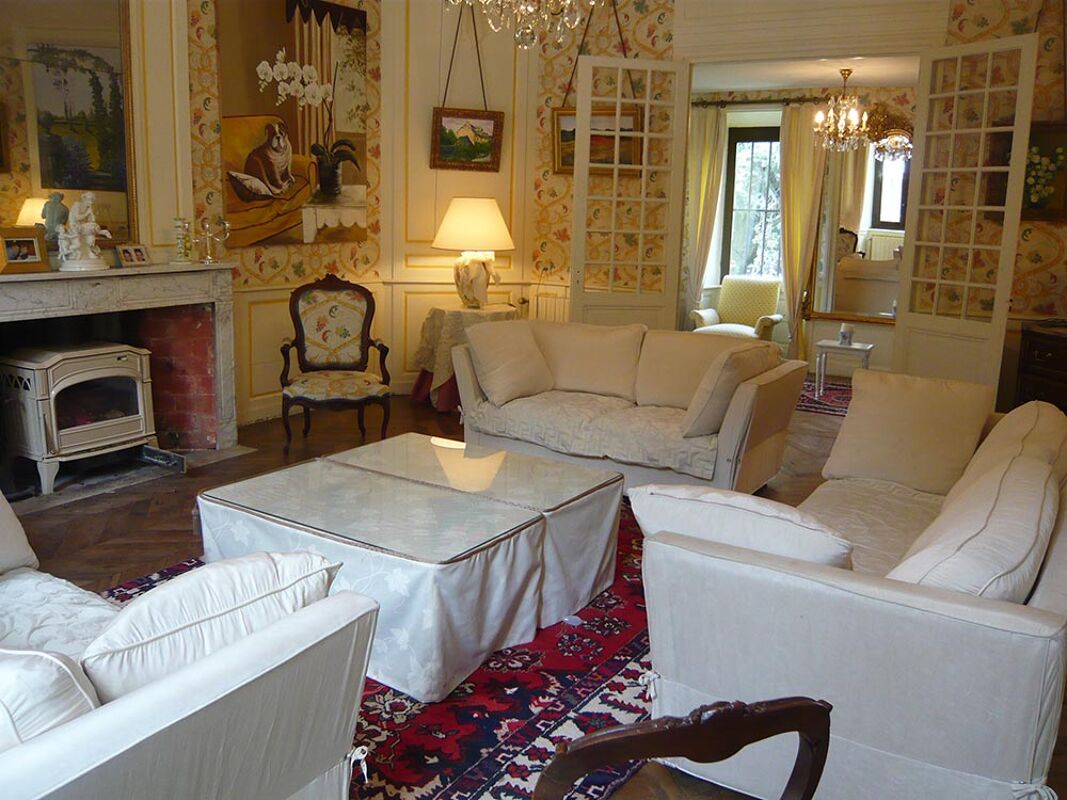 Living room Mansion/Castle Satillieu