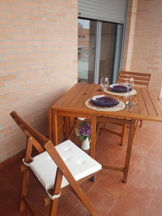 Nice appartement for 4 ppl. with shared pool and terrace at Cirueña