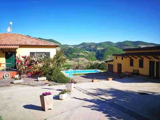 Hübsche Villa für 2 Pers. mit Schwimmbad in Vesime