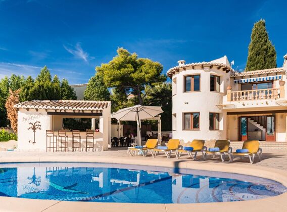 Villa para 10 pers. con piscina, vistas al mar y jardín en Teulada