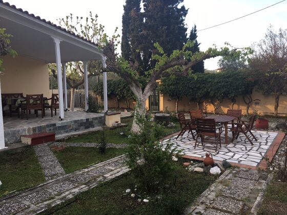 Superbe maison pour 5 pers. avec jardin et terrasse à Drosia