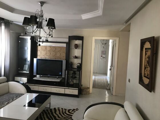 Appartement 1 km away from the beach for 9 ppl. with terrace at Tanger