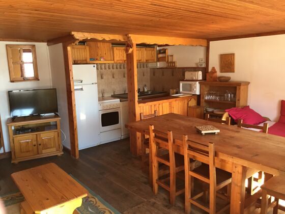 Amazing appartement 800 m away from the slopes for 7 ppl. at Arvieux