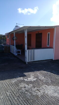 Studio 1 km away from the beach for 2 ppl. with sea view at Souillac