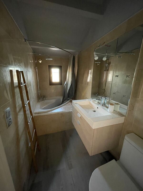 Bathroom House Saint-Cyprien