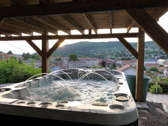 House 2 km away from the slopes for 12 ppl. with sauna and jacuzzi