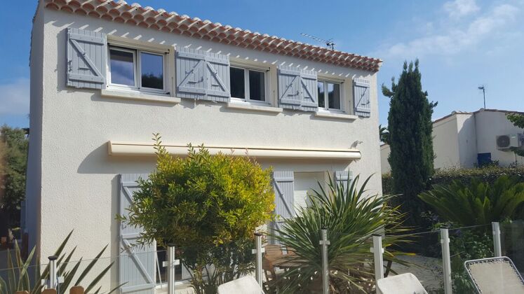 Villa a 1 km dalla spiaggia per 8 pers. con piscina e giardino a Agde