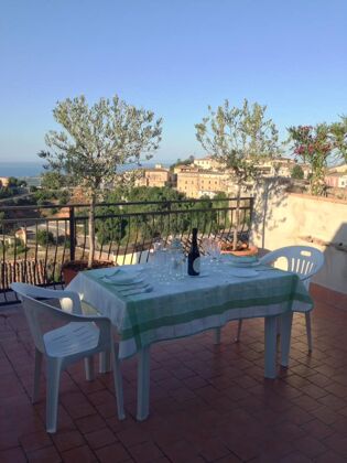 House 3 km away from the beach for 4 ppl. with sea view at Rossano