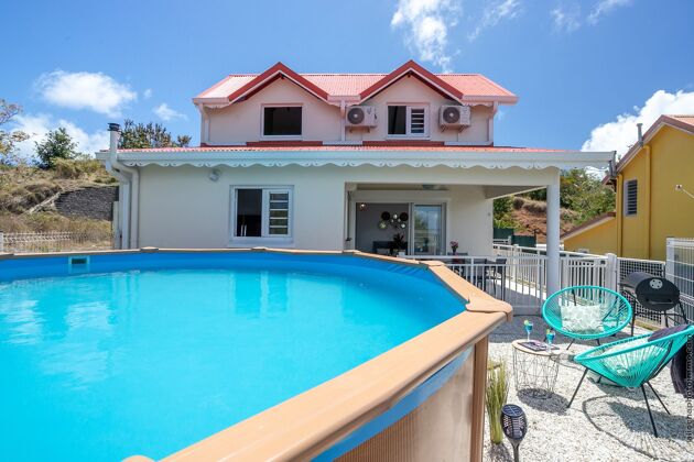 Casa a 2 km dalla spiaggia per 6 pers. con piscina a La Trinité