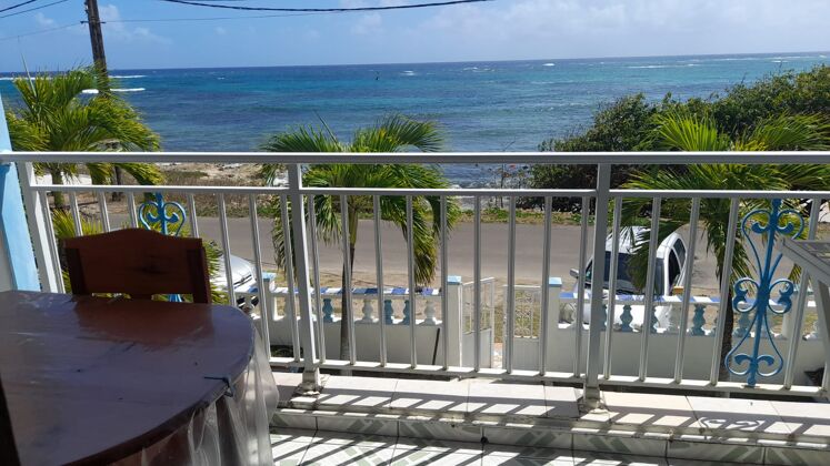Amazing studio for 2 ppl. with sea view at Capesterre-de-Marie-Galante