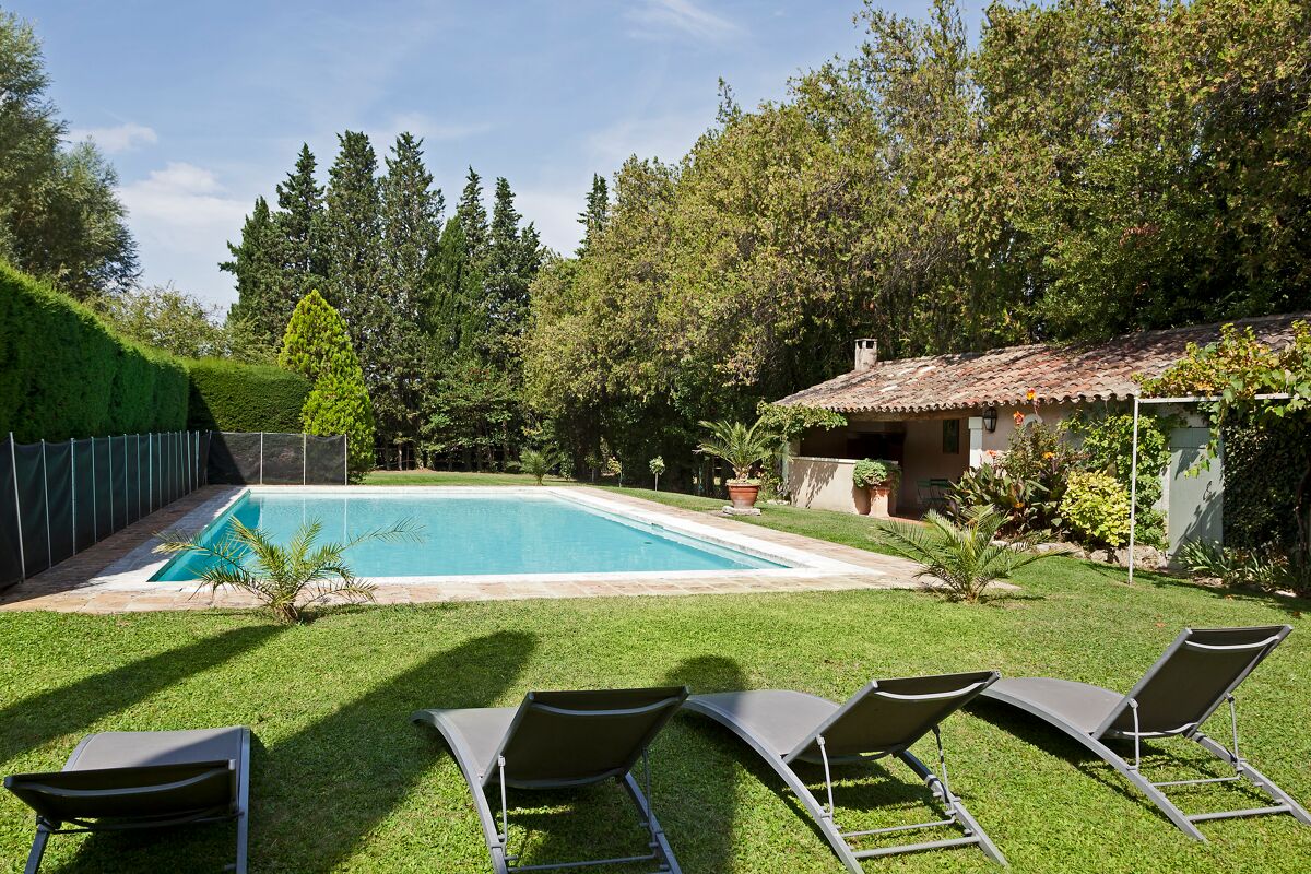Vue sur piscine Villa Saint-Rémy-de-Provence
