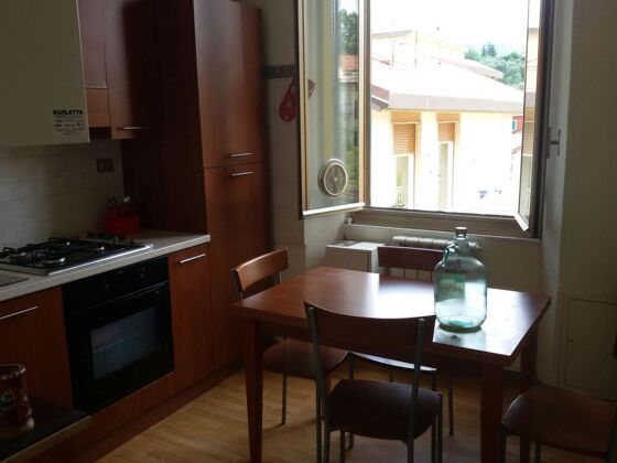 Bello appartamento a 8 km dalla spiaggia per 3 pers. a La Spezia
