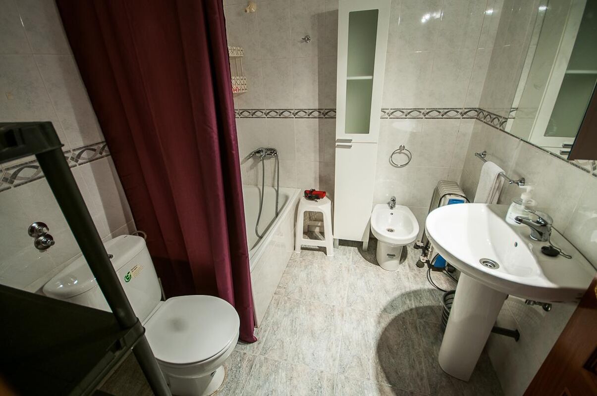 Bathroom Apartment Plasencia