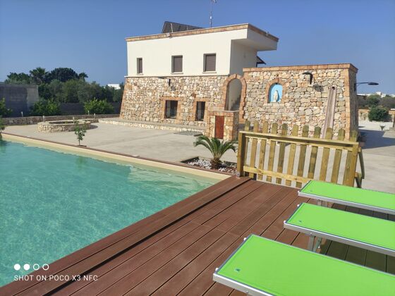 Villa per 10 pers. con piscina e giardino a Castrignano del Capo