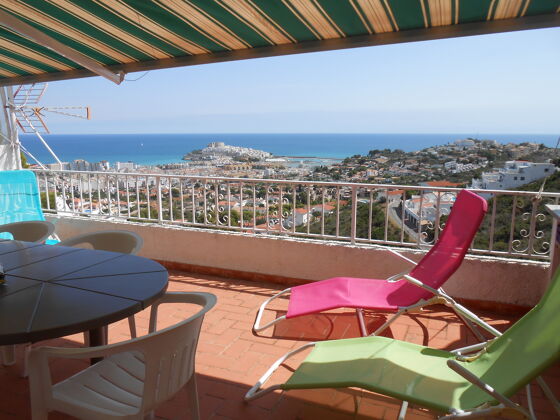 Appartement 2 km away from the beach for 6 ppl. with swimming-pool
