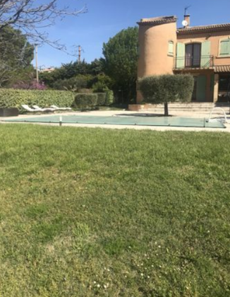 Splendido monolocale per 2 pers. con accesso piscina a Lançon-Provence