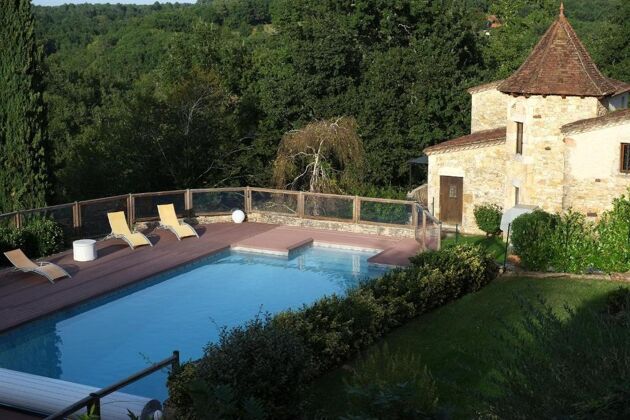 Maison pour 6 pers. avec piscine partagée et terrasse à Puy-l'Évêque