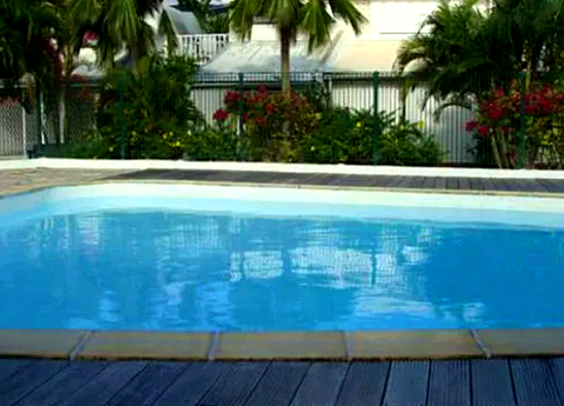 Vista sulla piscina Appartamento undefined