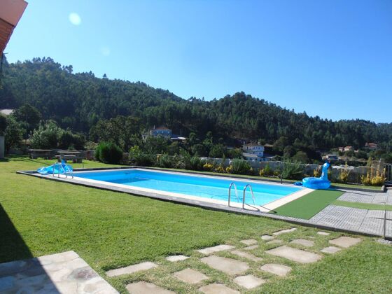 Villa per 12 pers. con piscina, giardino, terrazza e balcone a Fermedo