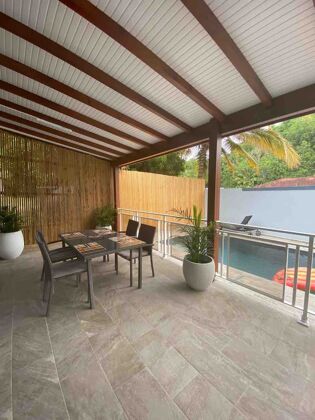 Bonita villa para 4 pers. con piscina y terraza en Le Gosier