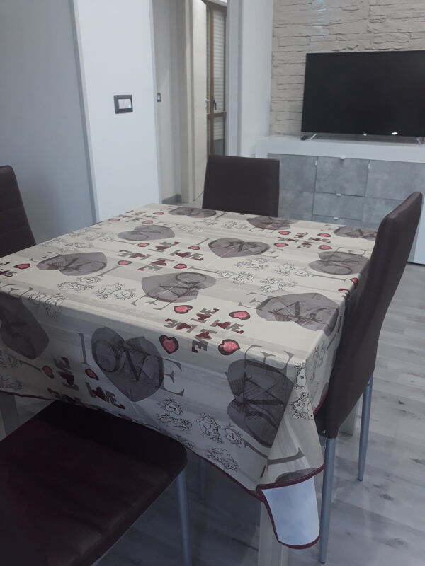 Table Apartment Torre Melissa
