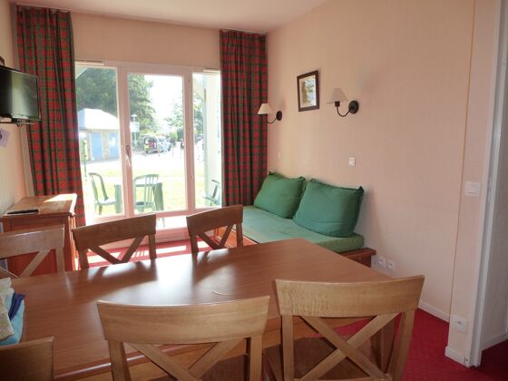Appartement 100 m away from the slopes for 6 ppl. with shared pool
