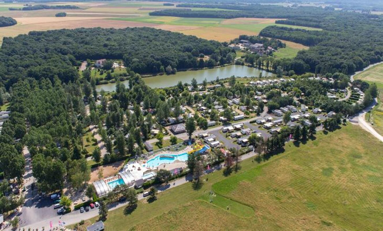 Vue sur piscine Bungalow Veuzain-sur-Loire