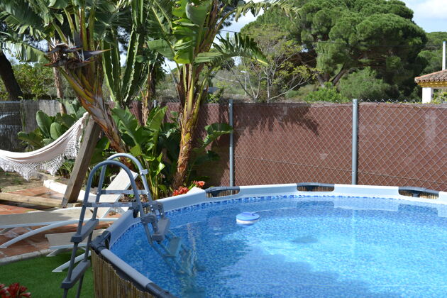 Spacious house 14 km away from the beach for 6 ppl. with swimming-pool