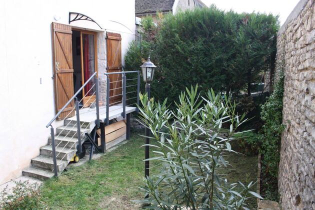 Spacious house for 6 ppl. with garden at Nuits-Saint-Georges