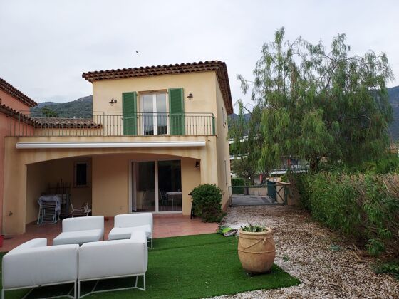 Beautiful house for 8 ppl. with garden and terrace at Le Lavandou