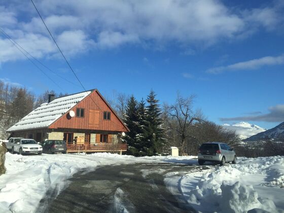 Amazing house 2 km away from the slopes for 12 ppl. at Villarembert